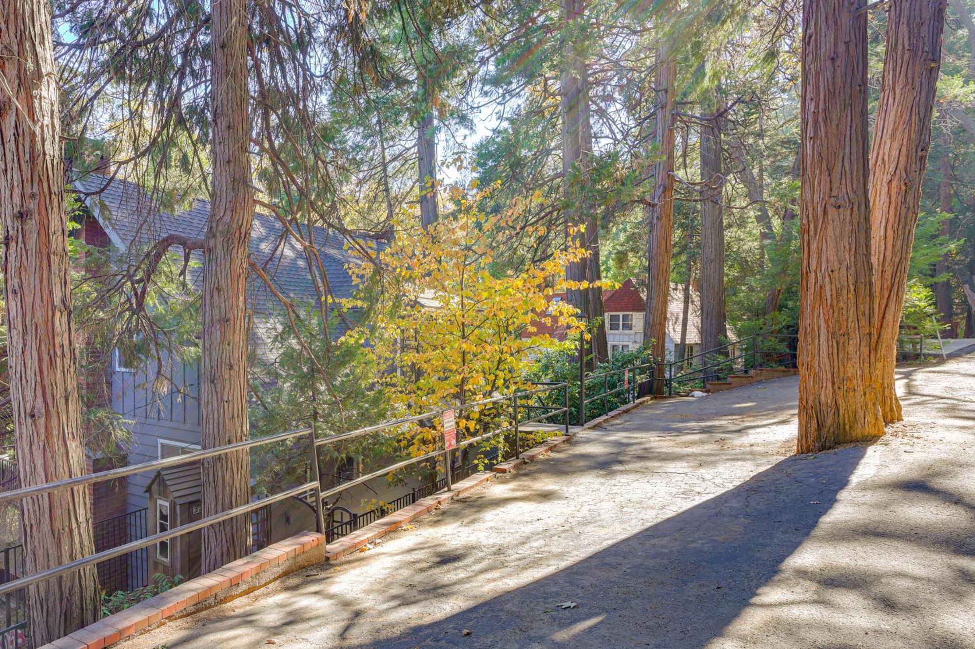 Village Walk Hideaway Half Mi To Dine And Shop Lake Arrowhead Eksteriør billede